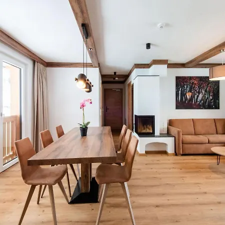 Golden Lodges Close To The Ski Lift * Rauris
