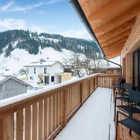 Golden Lodges Close To The Ski Lift *