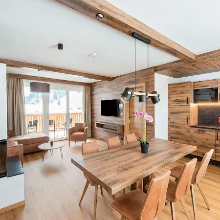 Golden Lodges Close To The Ski Lift Appartement Rauris