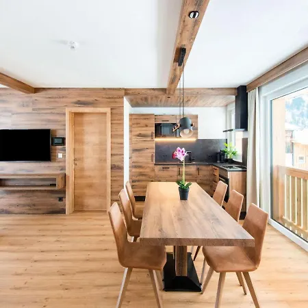 Appartement Golden Lodges Close To The Ski Lift *